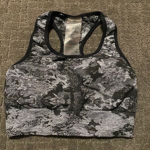NEW Women’s Best Camo Seamless Black Sports Bra S